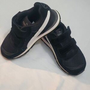 Toddler Size 8C Black and White Suede Puma